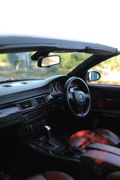 BMW 320i — 5