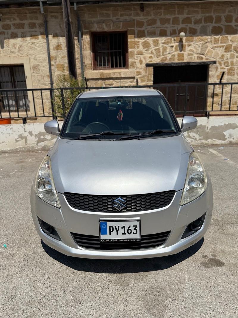 Suzuki Swift — 1/5