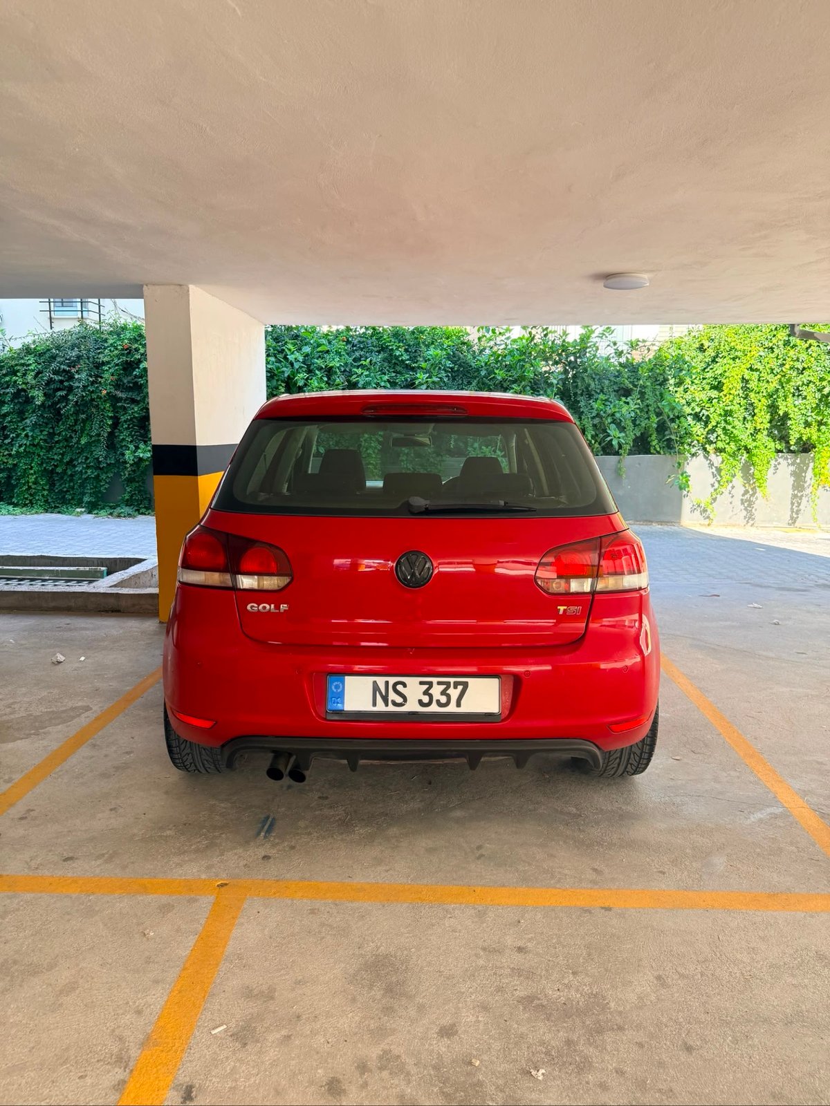 2011 Volkswagen Golf 4