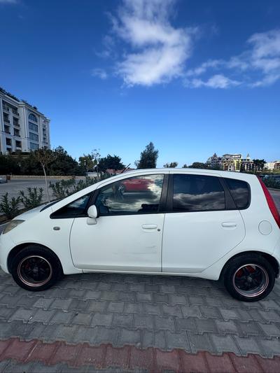 Mitsubishi Colt — 2