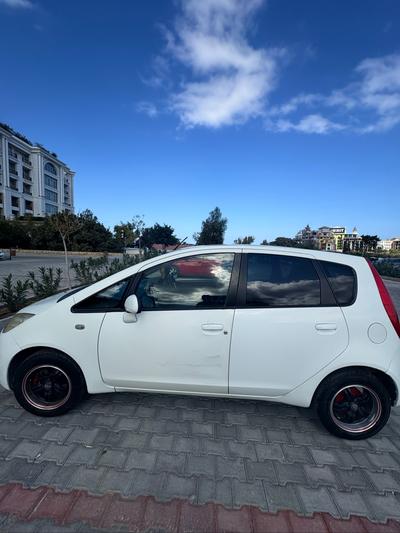 Mitsubishi Colt — 9