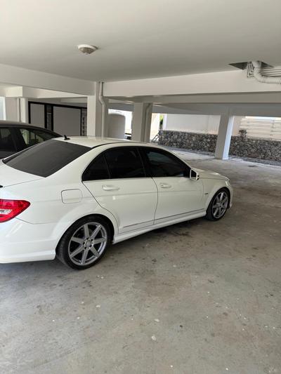Mercedes-Benz C 180 — 6