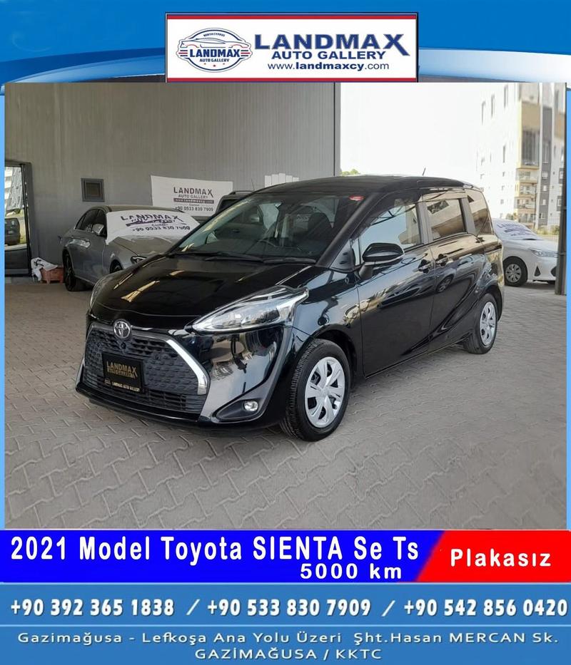 Toyota Sienta — 1/3