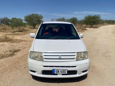 Mitsubishi Dingo — 1