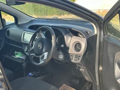 Toyota Vitz — 4