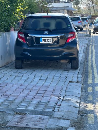 Toyota Vitz — 5