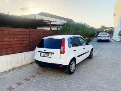 Ford Fiesta — 10