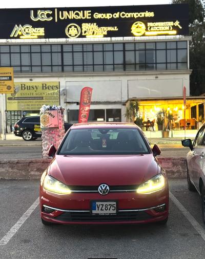 Volkswagen Golf — 1