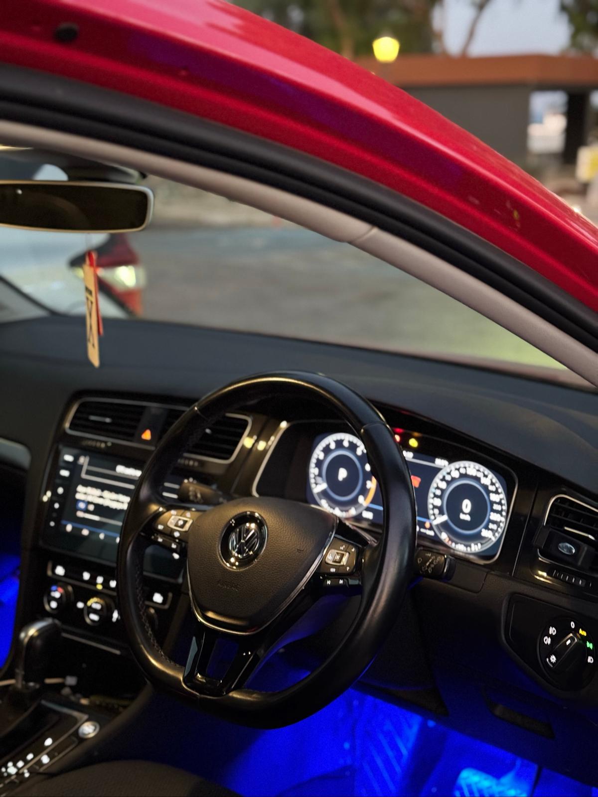 2020 Volkswagen Golf 4