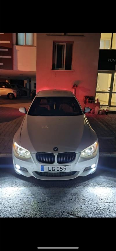 BMW 320i — 3