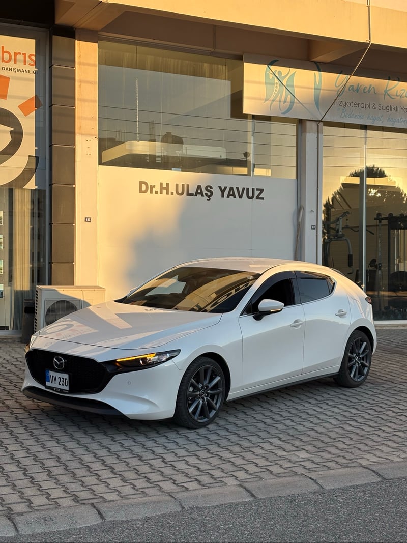 Mazda 3 — 1/7