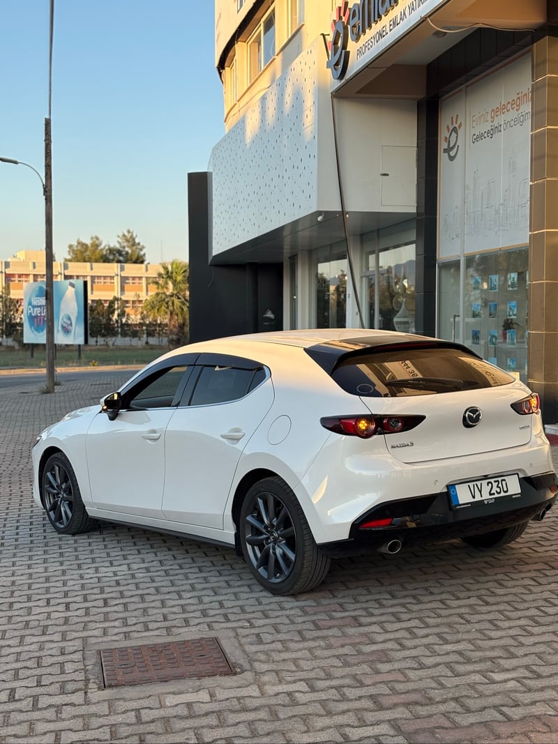 Mazda 3 — 5