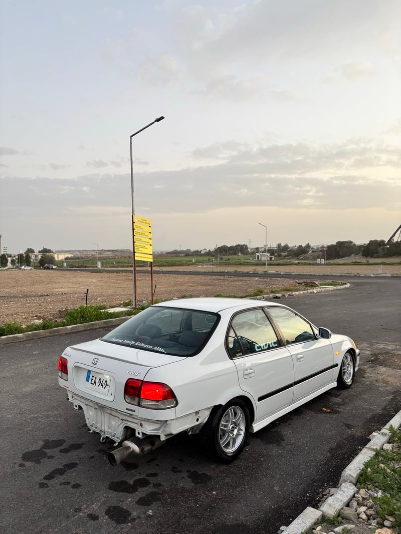 Honda Civic — 5