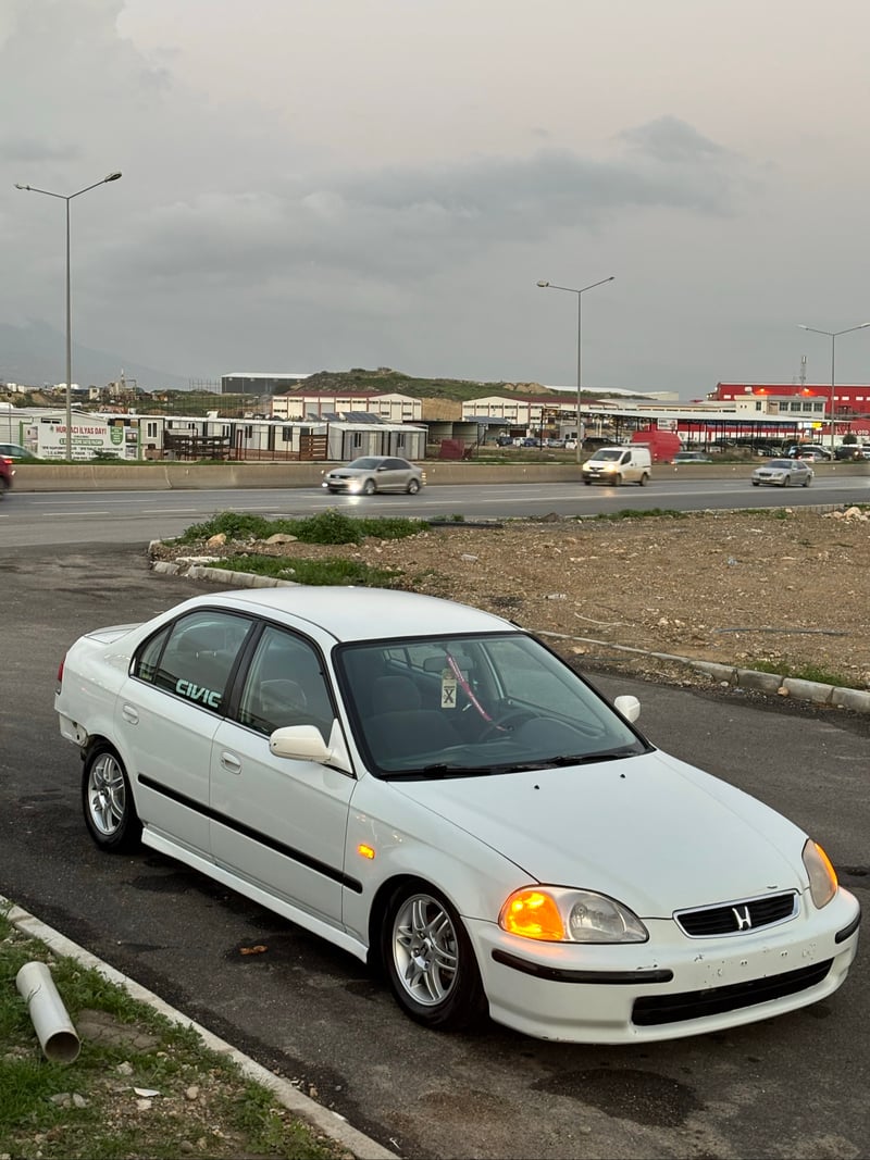 Honda Civic — 8
