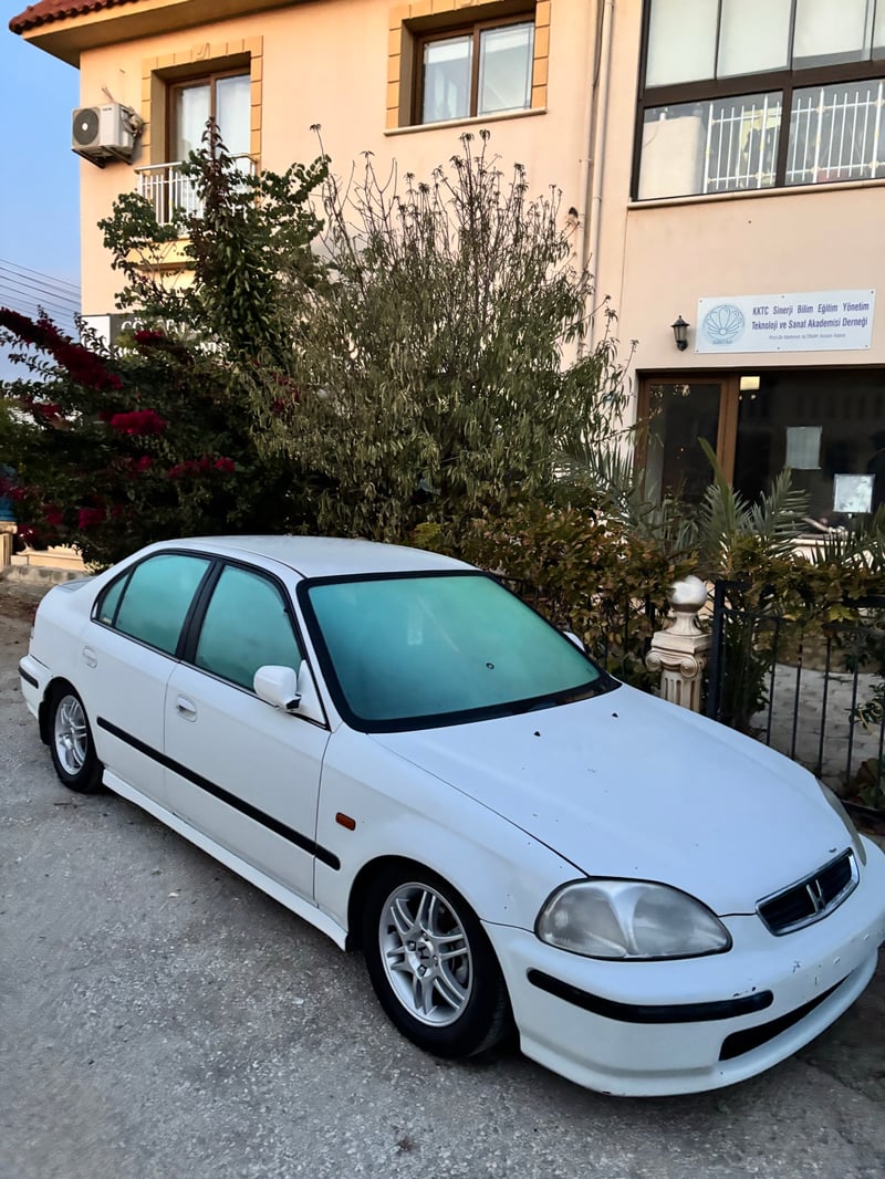 Honda Civic — 7