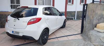 Mazda Demio — 2