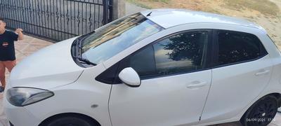 Mazda Demio — 4