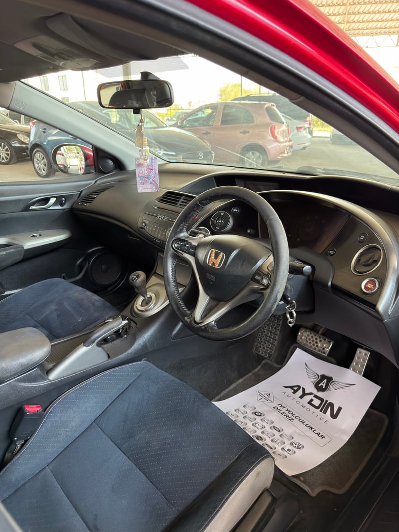Honda Civic — 2