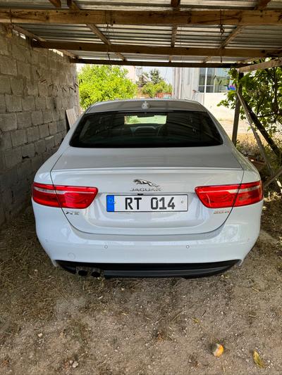 Jaguar XE — 2