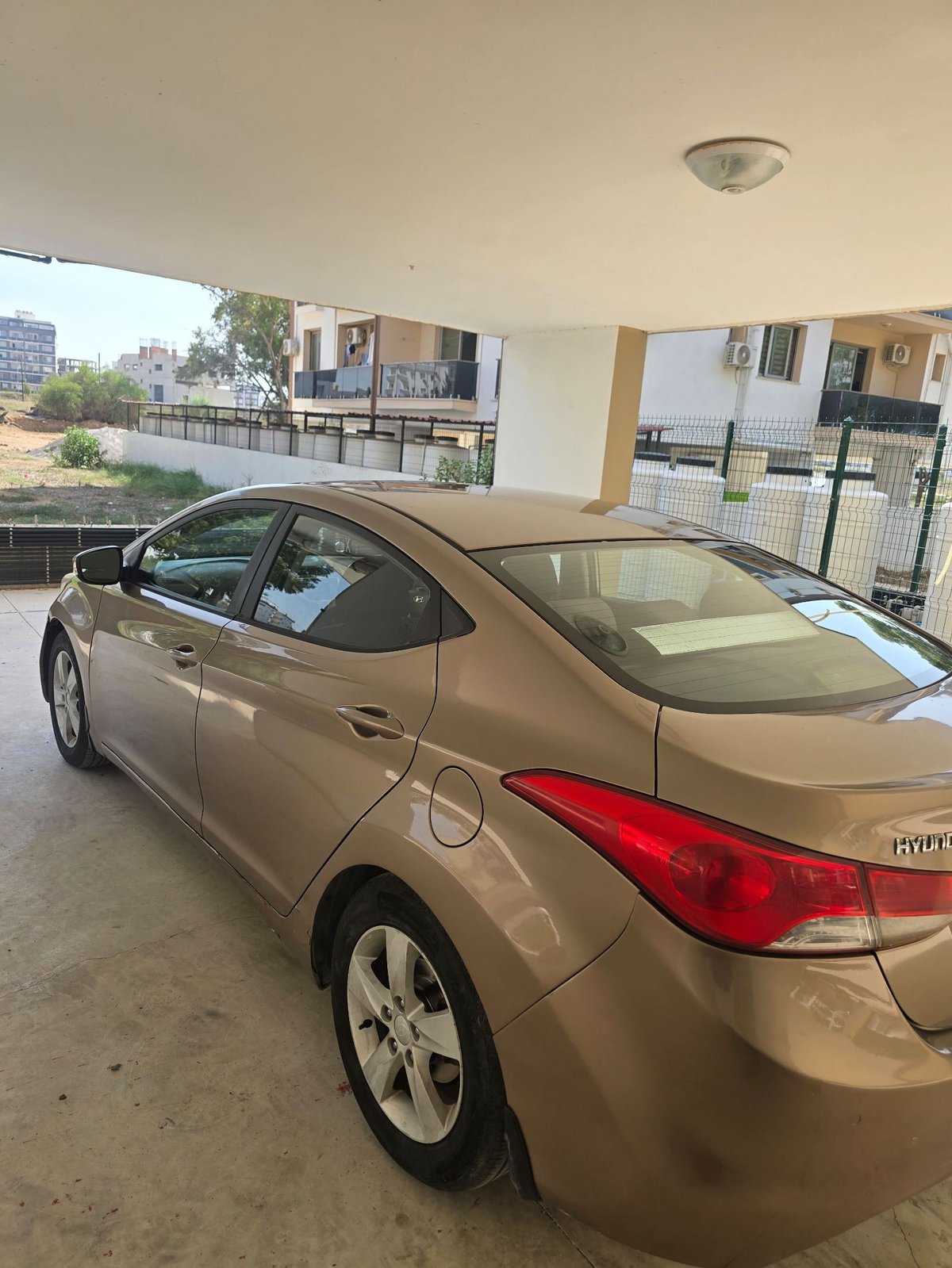 2013 Hyundai Elantra 3