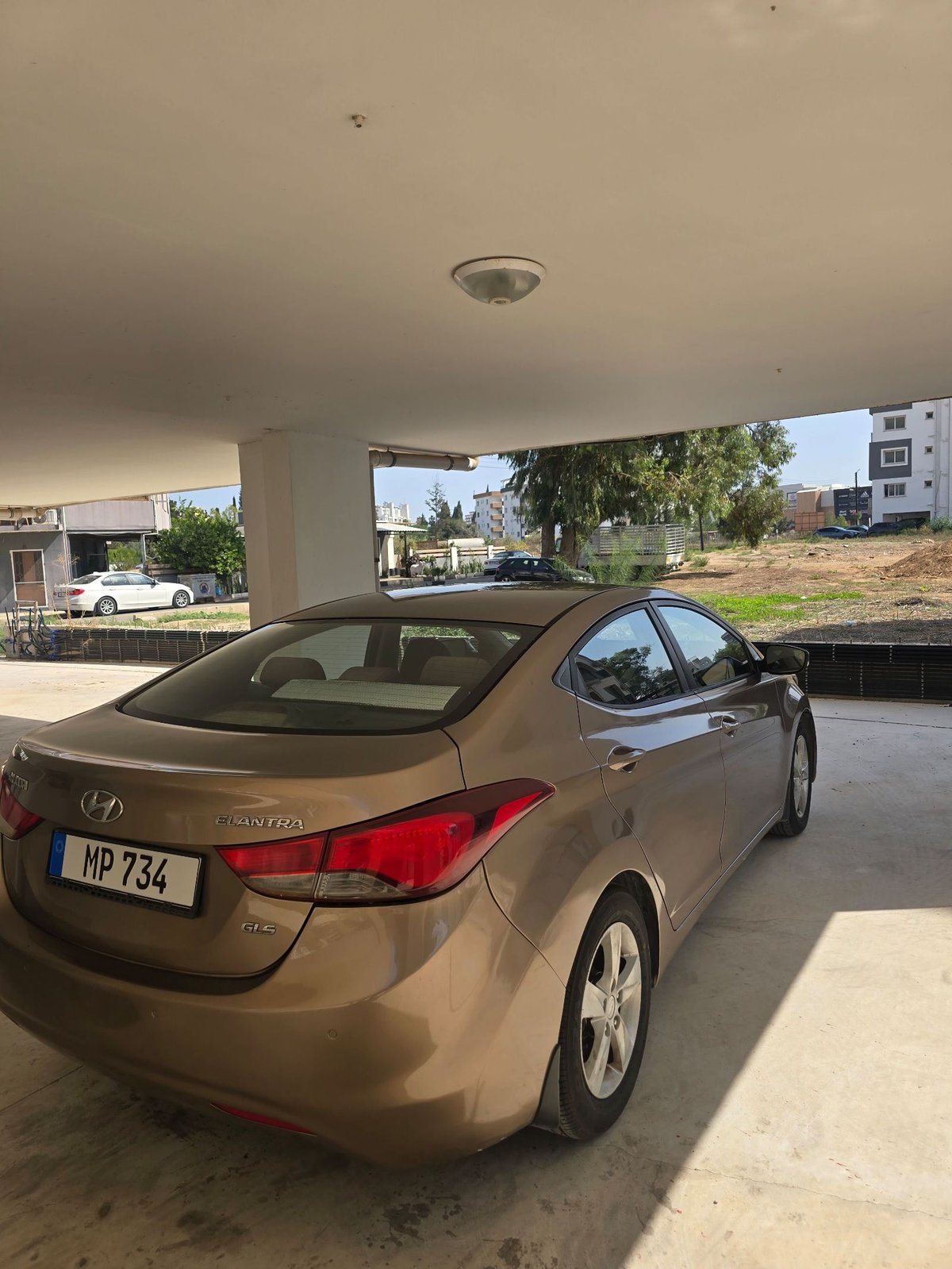 2013 Hyundai Elantra 4