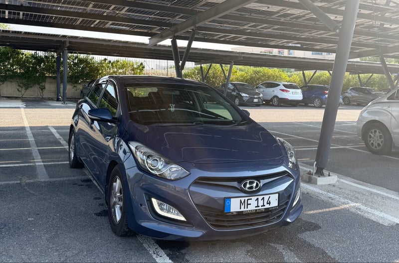 Hyundai i30 — 1/10
