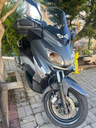 Yamaha X-Max 250 — 2
