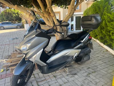 Yamaha X-Max 250 — 3