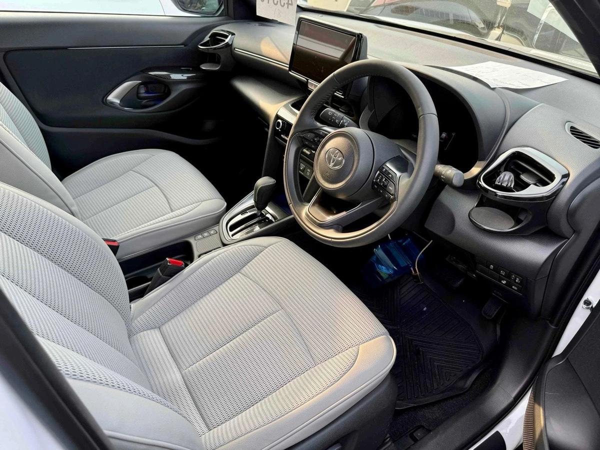 2025 Toyota Yaris Cross 6