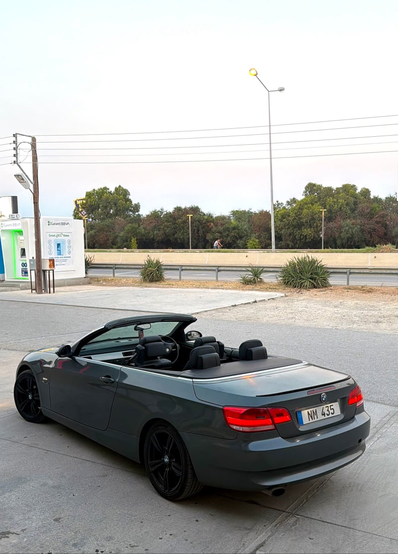 BMW 320i Cabrio — 3