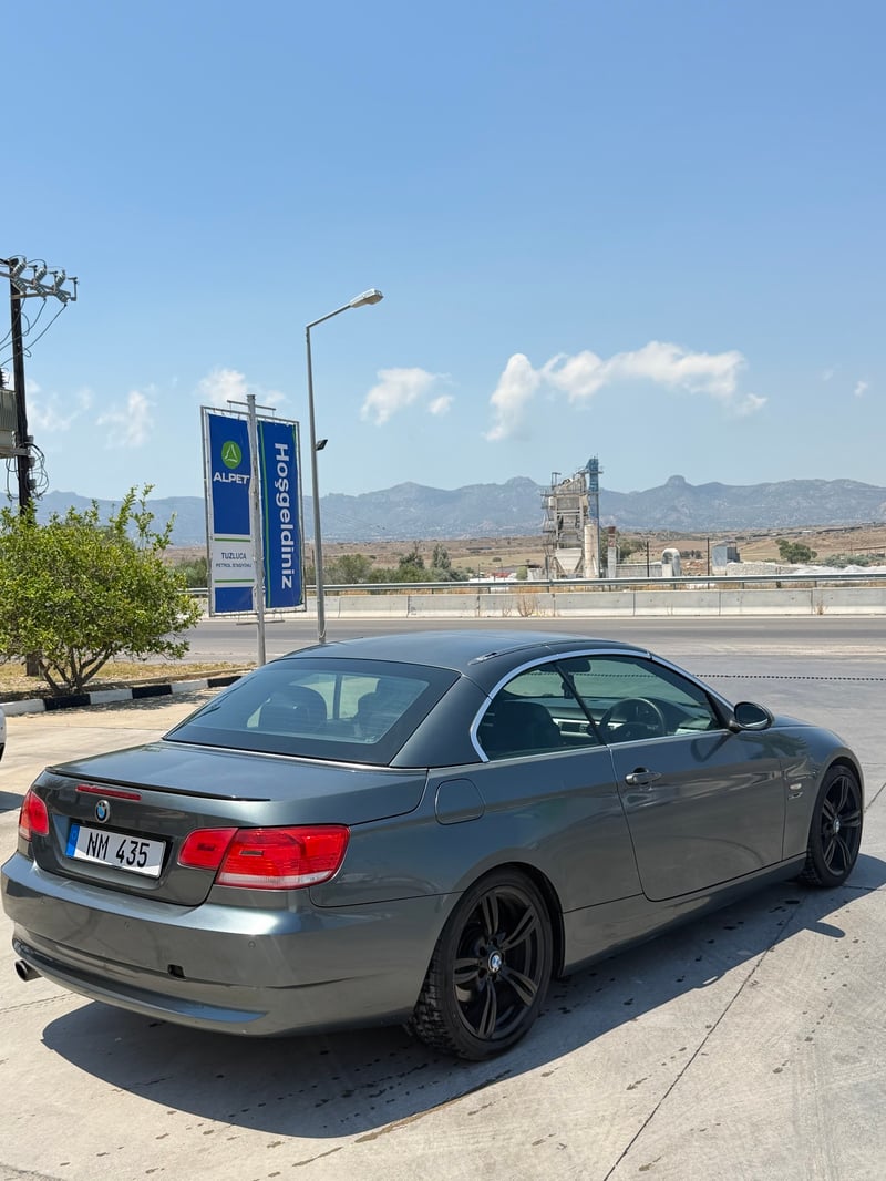 BMW 320i Cabrio — 6
