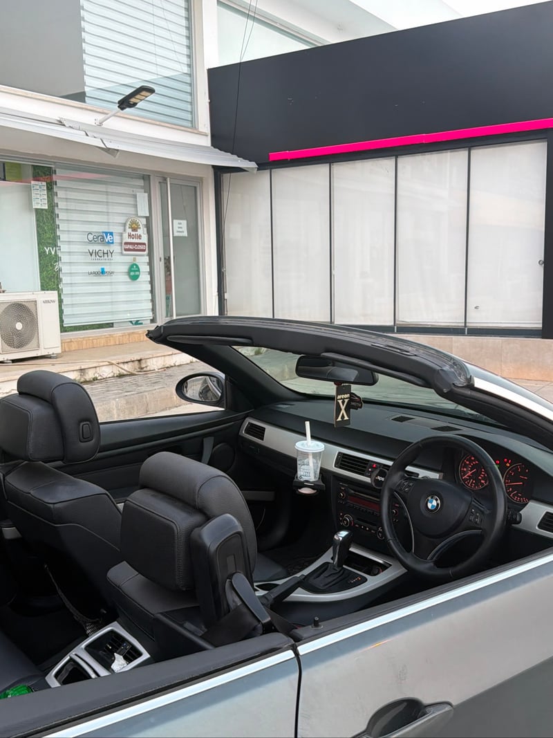 BMW 320i Cabrio — 8