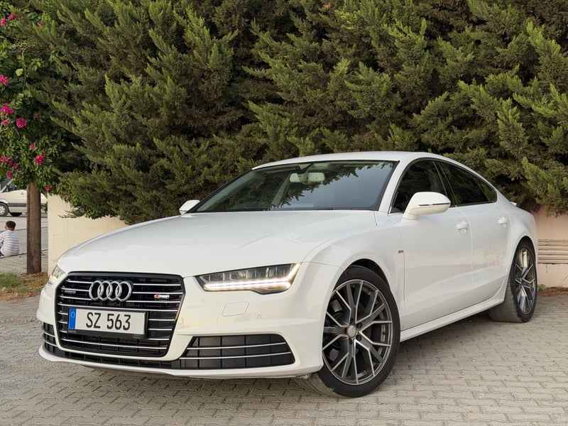 Audi A7 — 1/10
