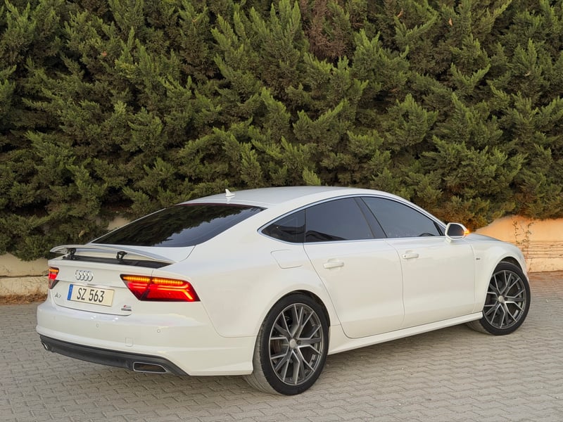 Audi A7 — 3
