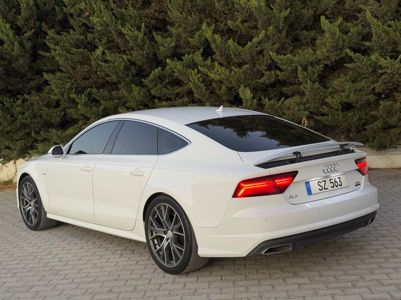 Audi A7 — 4