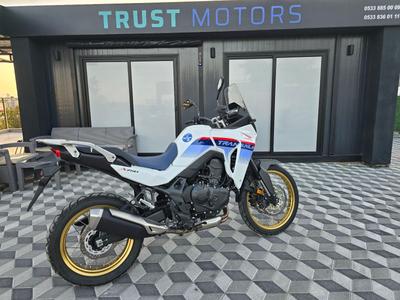 Honda Transalp 750 — 4
