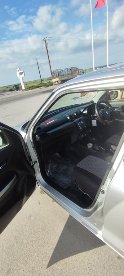 Suzuki  Swift — 7