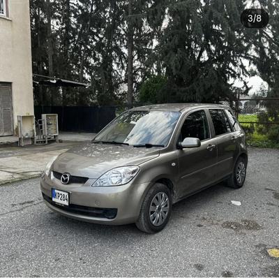 Mazda Demio — 1