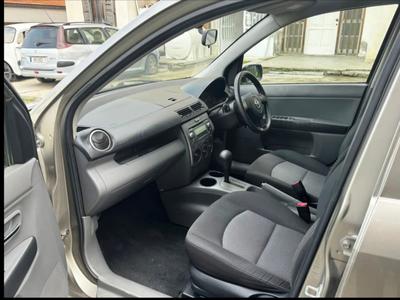 Mazda Demio — 6