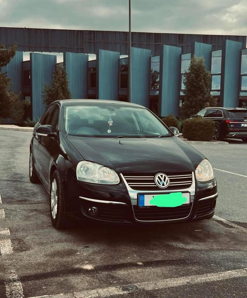 Volkswagen Jetta — 1/6