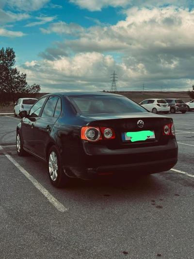 Volkswagen Jetta — 3
