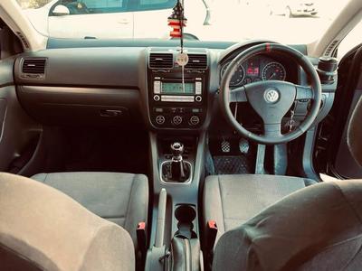Volkswagen Jetta — 4