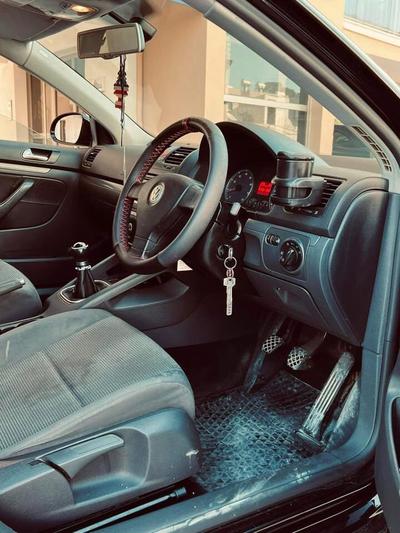 Volkswagen Jetta — 5