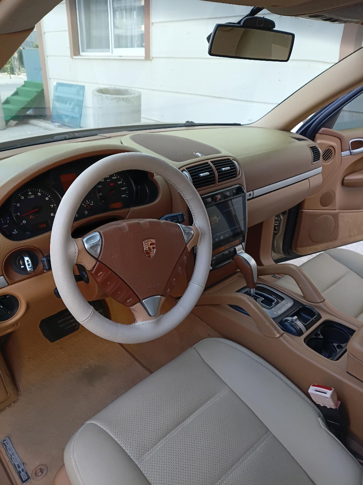 2005 Porsche Cayenne 4
