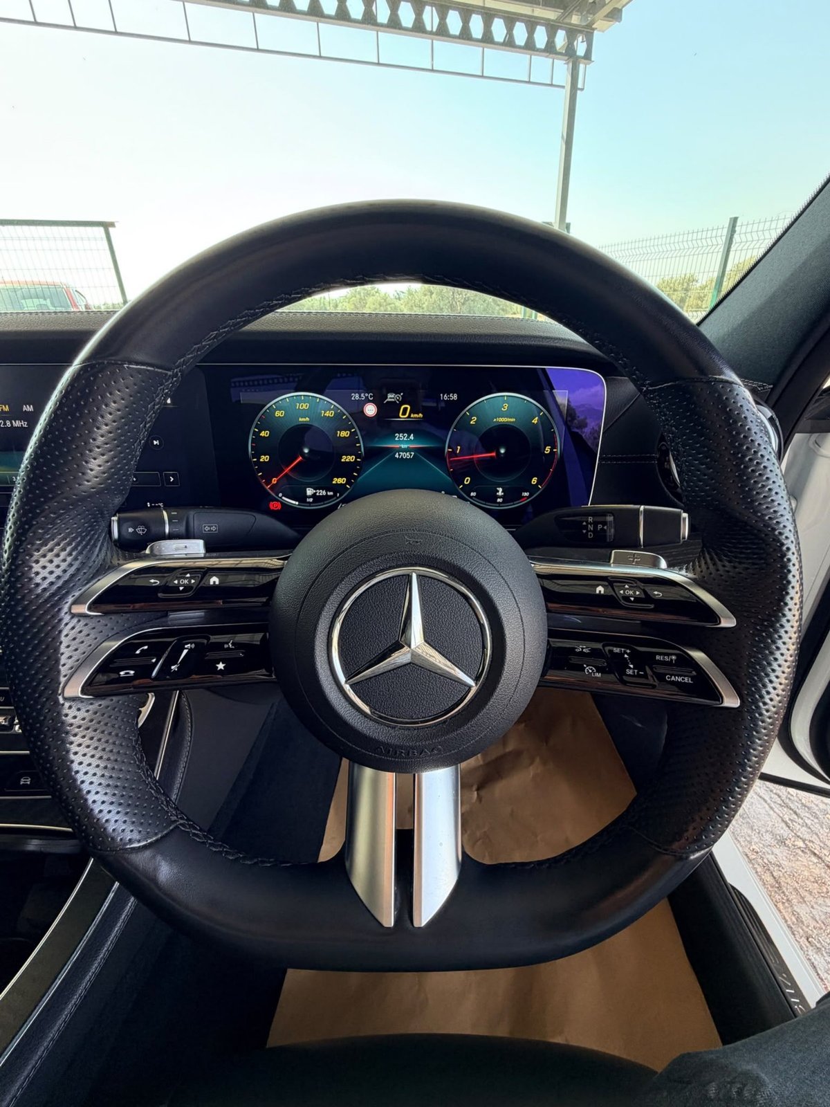 2022 Mercedes-Benz E 220d 9