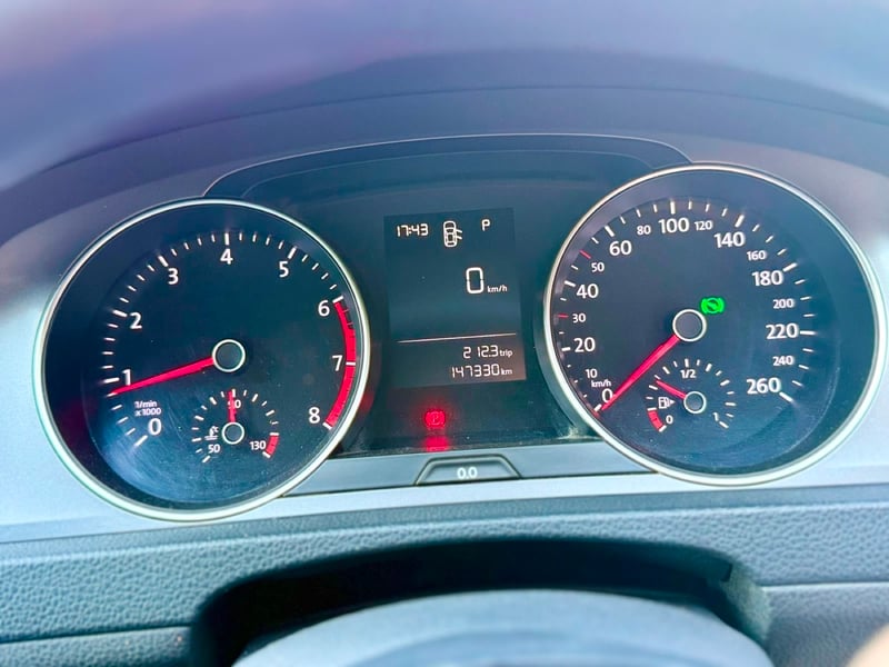 Volkswagen Golf — 10