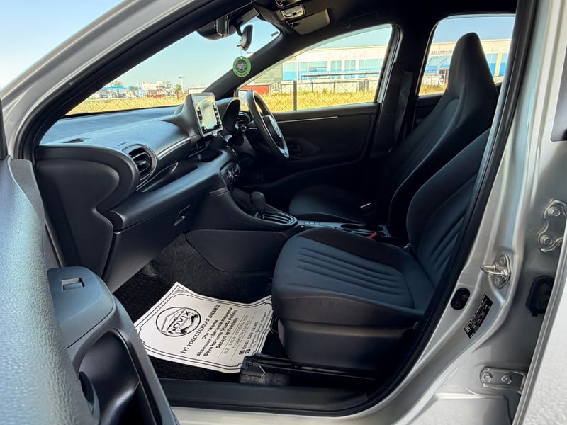 Toyota Yaris — 7