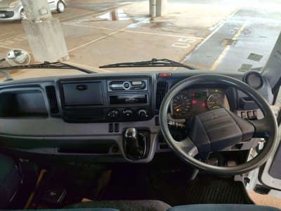 Mitsubishi Canter — 7