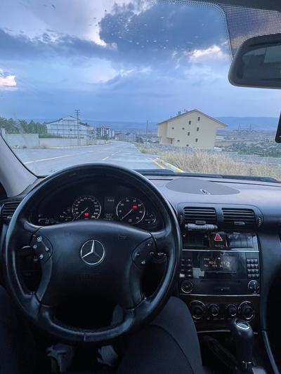 Mercedes-Benz C 180 — 7