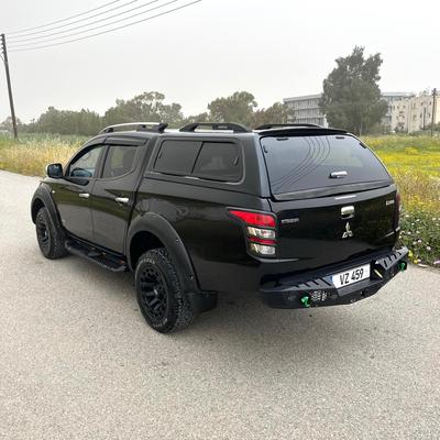 Mitsubishi L200 — 4